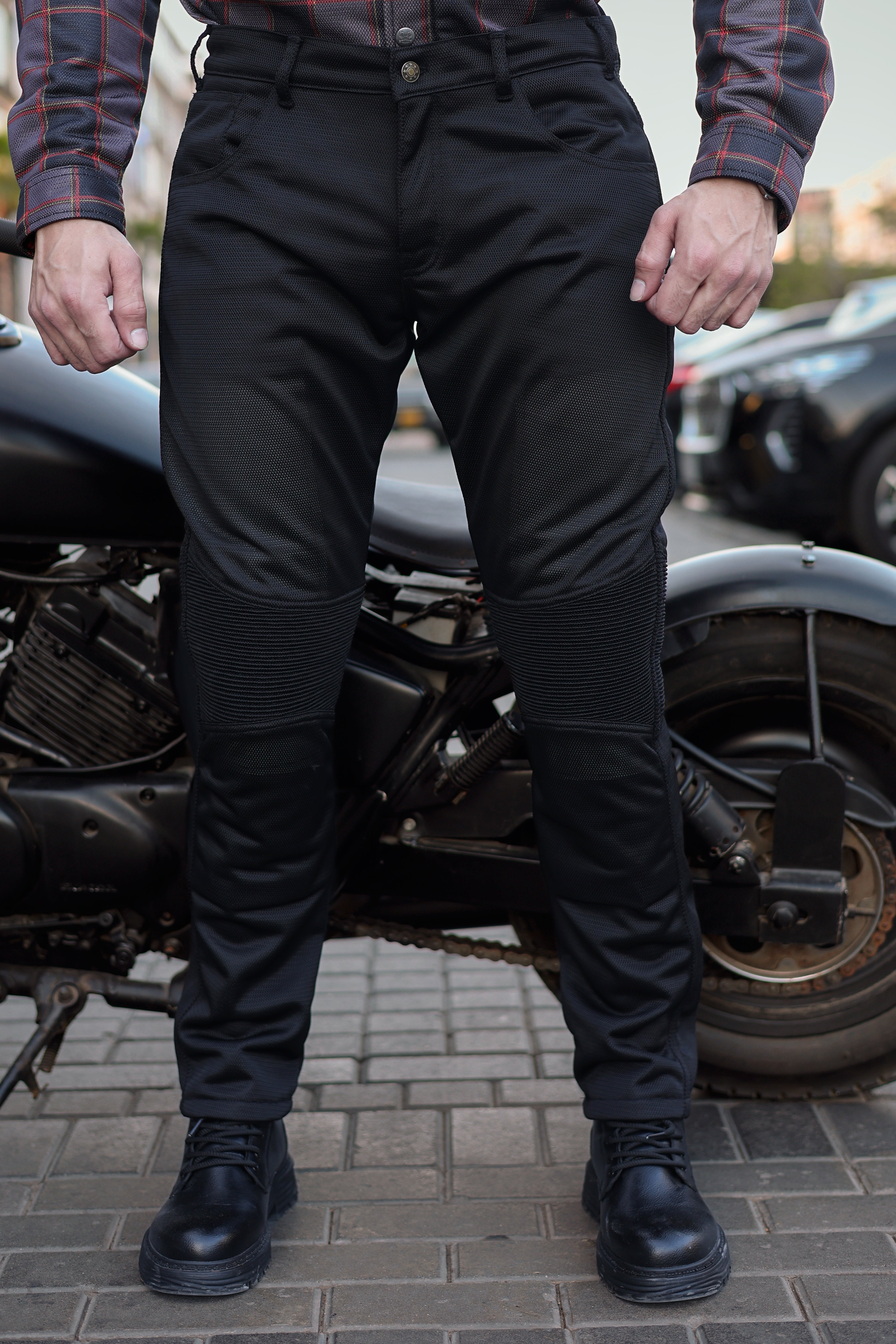 Black mesh protective pant